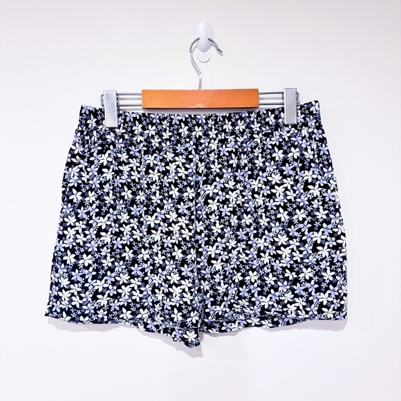 GUILTY Black and purple shorts - Picture 1 of 6